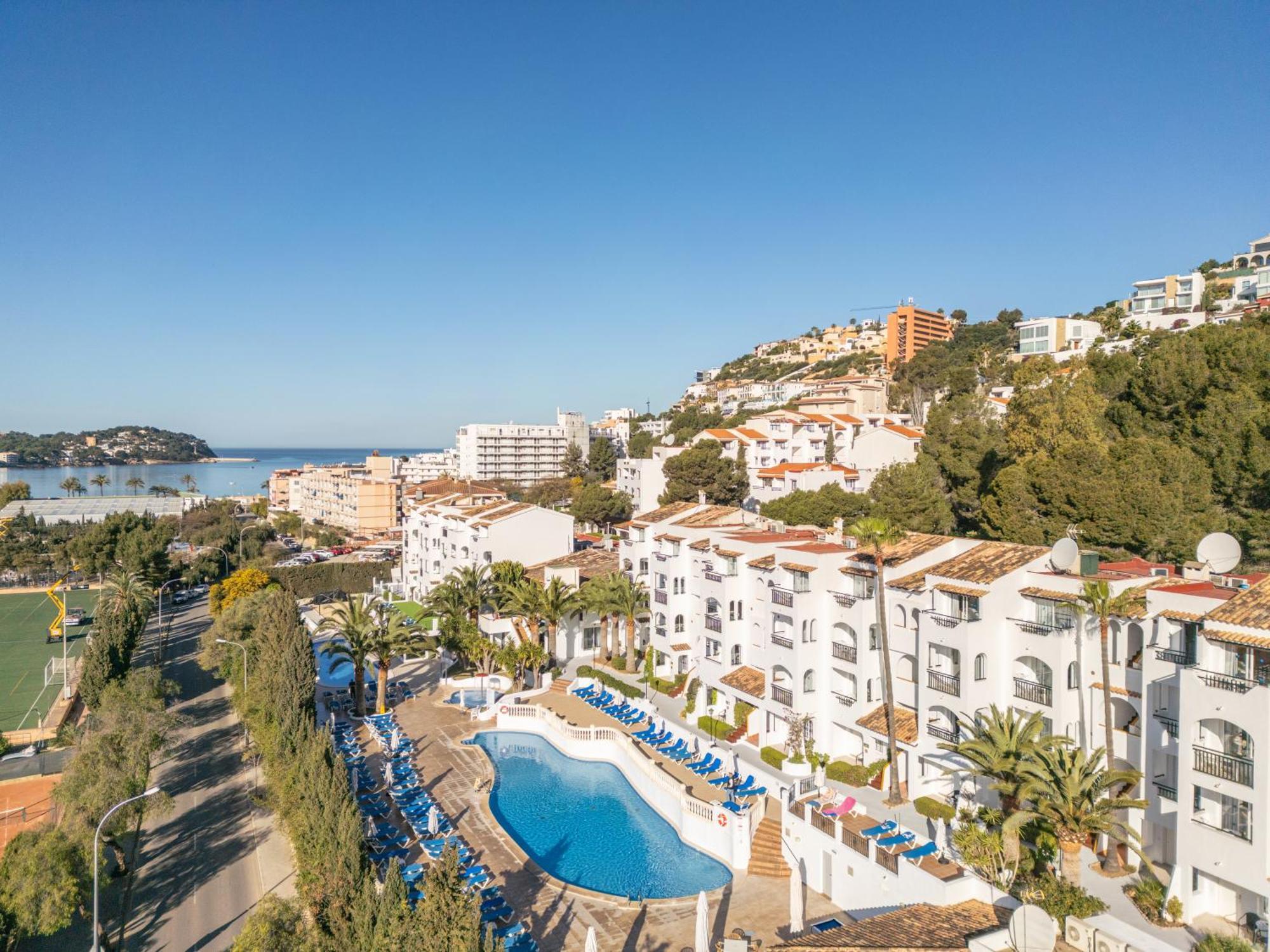 Center Aparthotel 3*