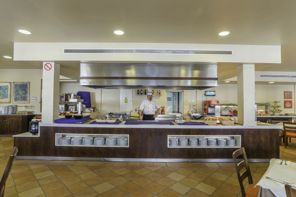 Aparthotel Center 3*