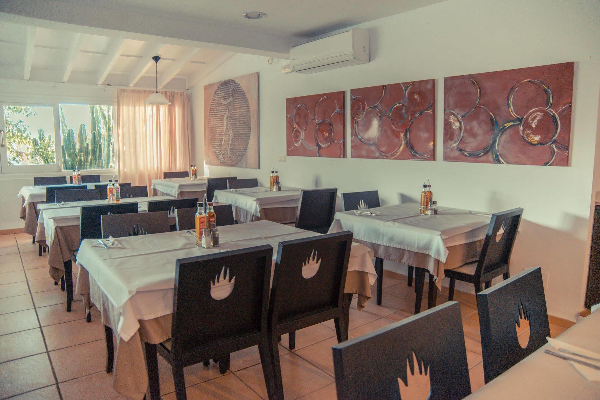 Aparthotel Center 3*